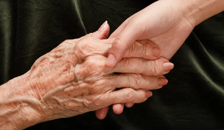 Как защитить руки от преждевременного старения